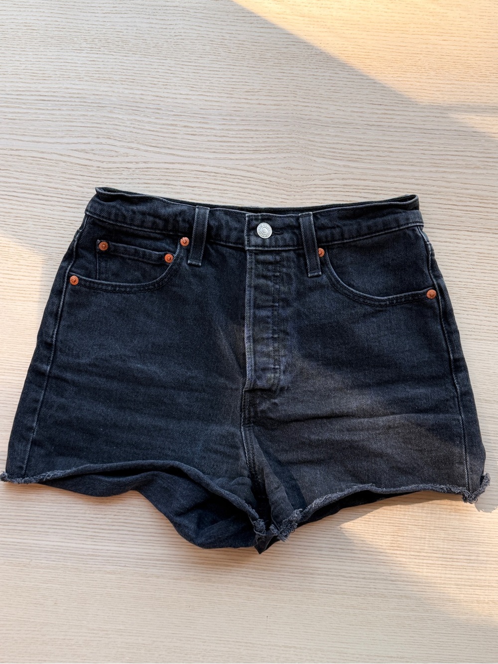Levi's Ribcage Shorts - Black High-Waist Jean Shorts - 28